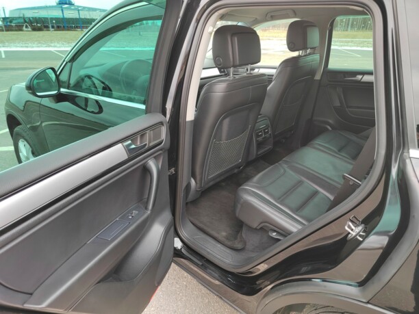 Volkswagen Touareg II, 2011 г.