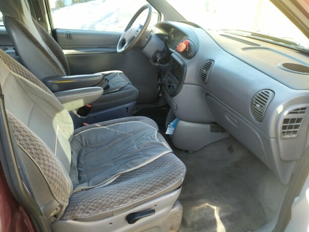 Dodge Caravan III, 7 мест, 1999 г.