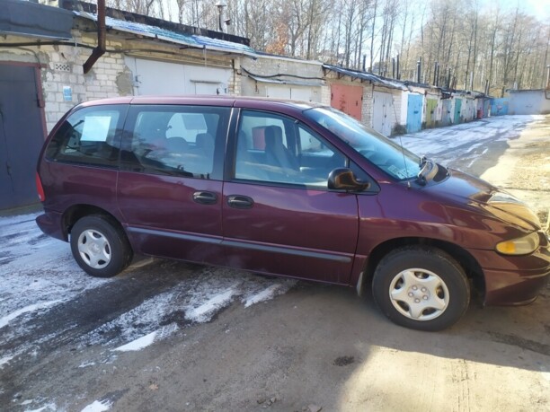 Dodge Caravan III, 7 мест, 1999 г.