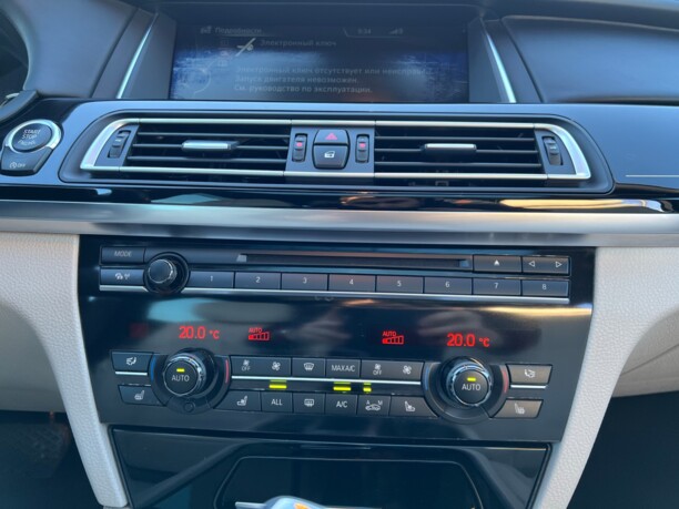 BMW 7 серия F02 (Long), 2013 г.