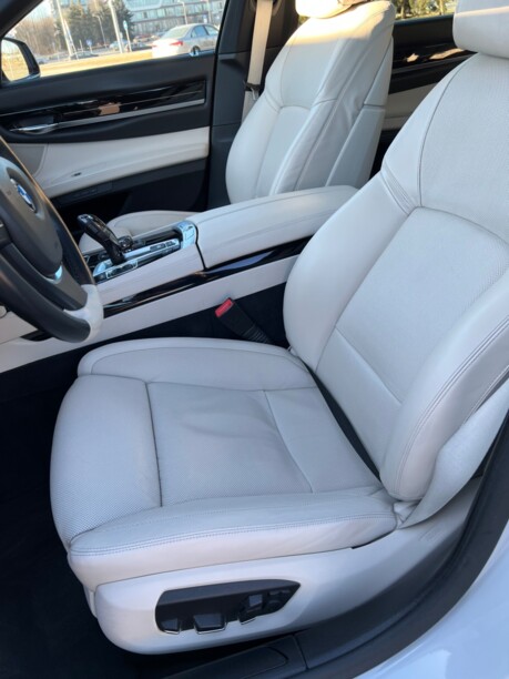 BMW 7 серия F02 (Long), 2013 г.