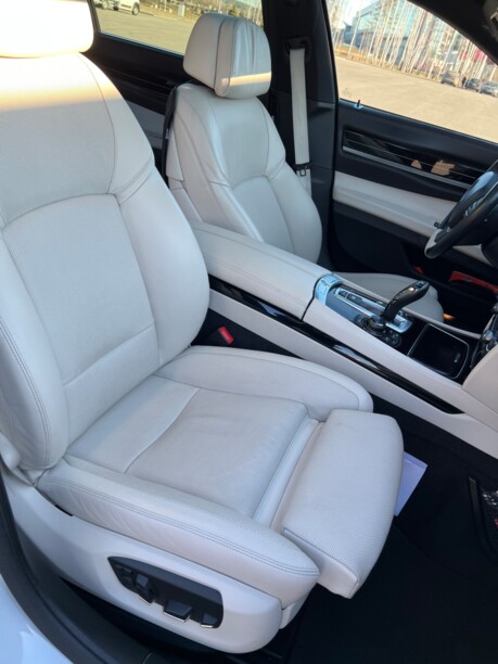 BMW 7 серия F02 (Long), 2013 г.