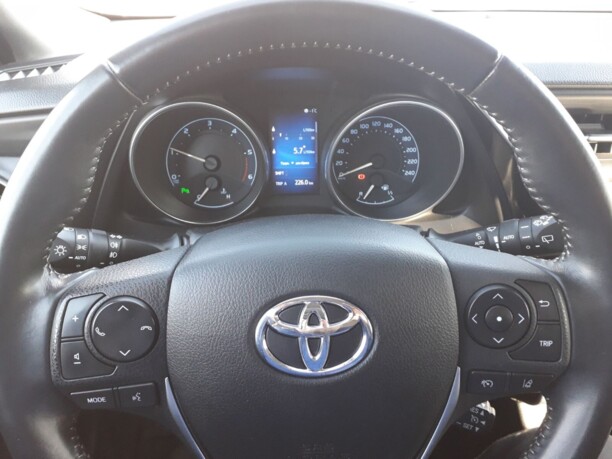 Toyota Auris II (E180) · Рестайлинг, 2018 г.