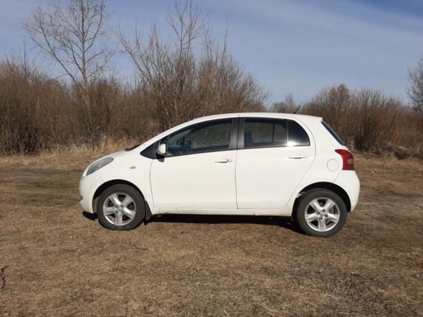 Toyota Yaris II (XP9), 2006 г.