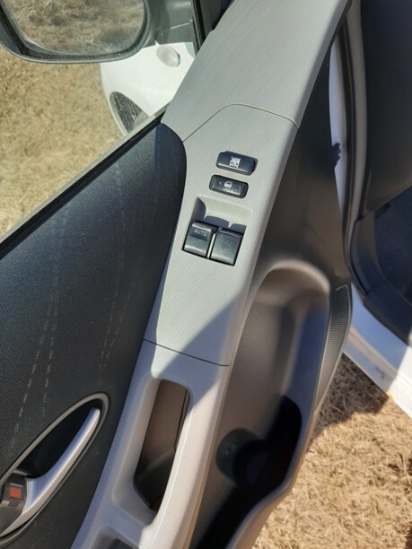 Toyota Yaris II (XP9), 2006 г.