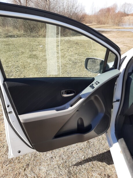 Toyota Yaris II (XP9), 2006 г.
