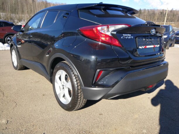 Toyota C-HR, 2018 г.