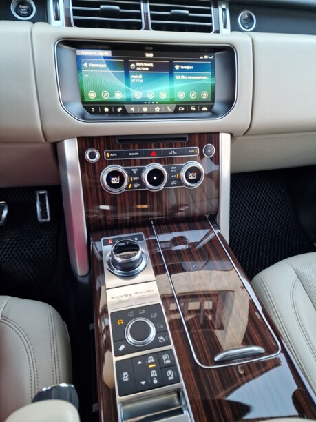 Land Rover Range Rover IV, 2017 г.