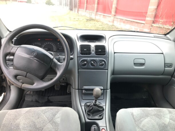 Renault Laguna I, 2000 г.