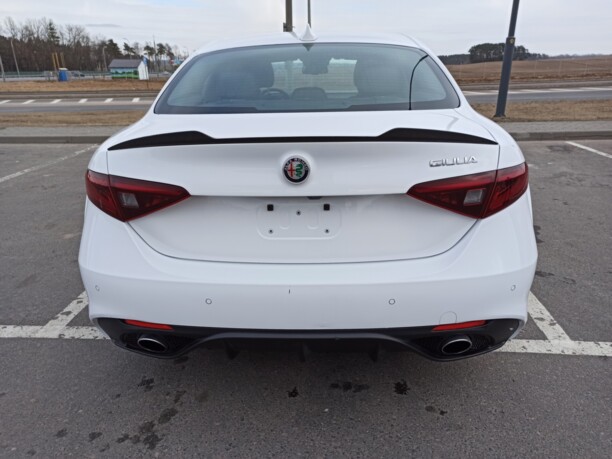 Alfa Romeo Giulia, 2017 г.