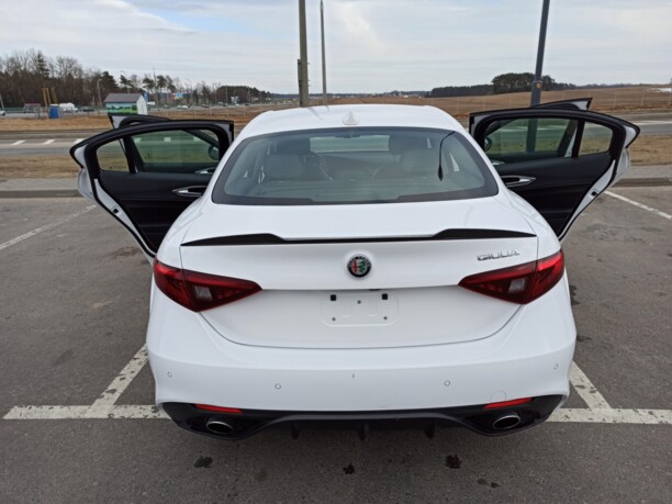 Alfa Romeo Giulia, 2017 г.