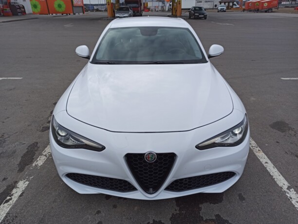 Alfa Romeo Giulia, 2017 г.