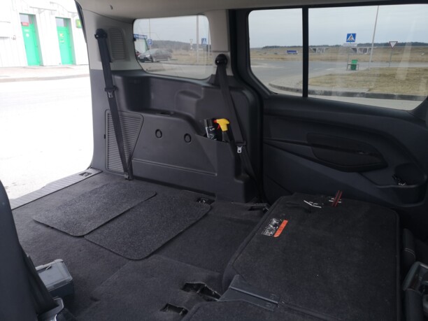 Ford Tourneo Connect II, 7 мест, 2016 г.