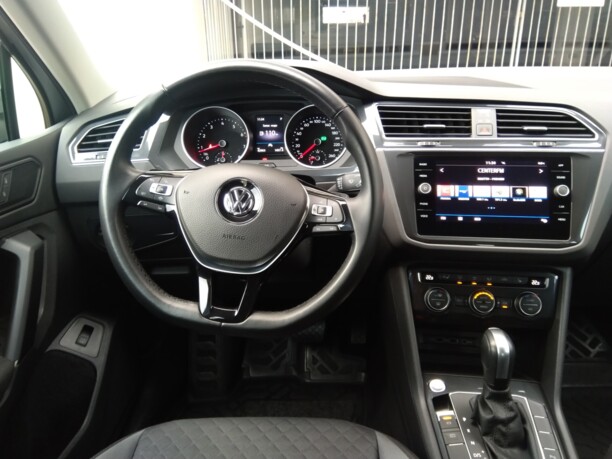 Volkswagen Tiguan II, 2019 г.