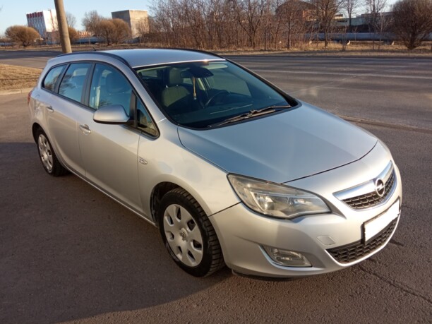 Opel Astra J, 2011 г.