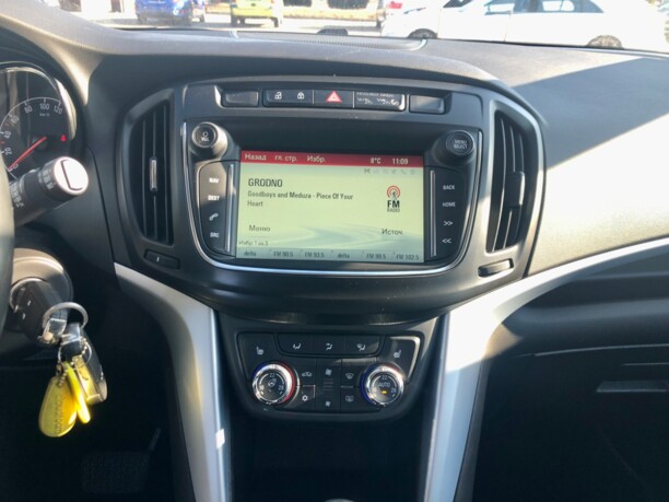 Opel Zafira C · Рестайлинг, 2017 г.