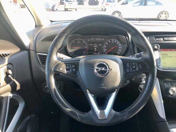 Opel Zafira C · Рестайлинг, 2017 г.