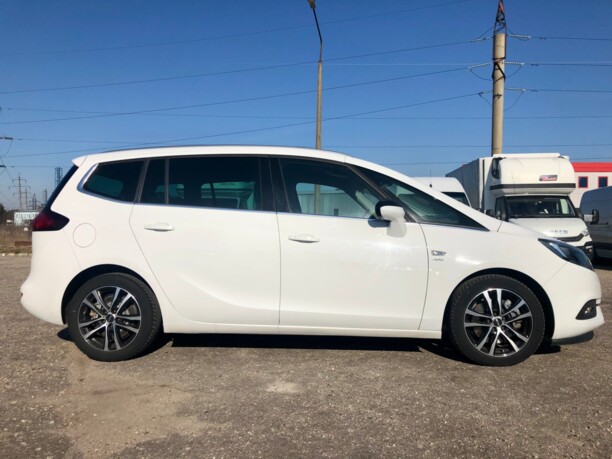 Opel Zafira C · Рестайлинг, 2017 г.