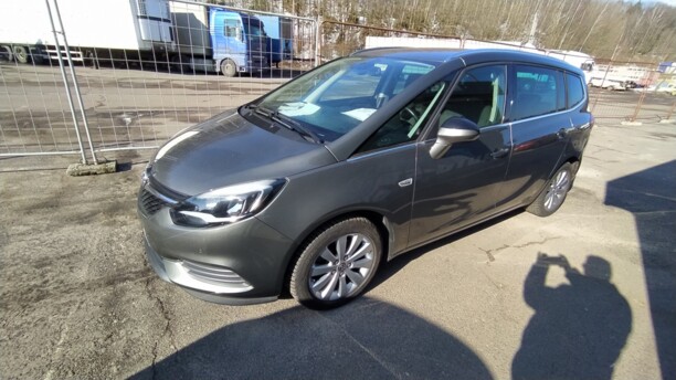 Opel Zafira C · Рестайлинг, 2017 г.