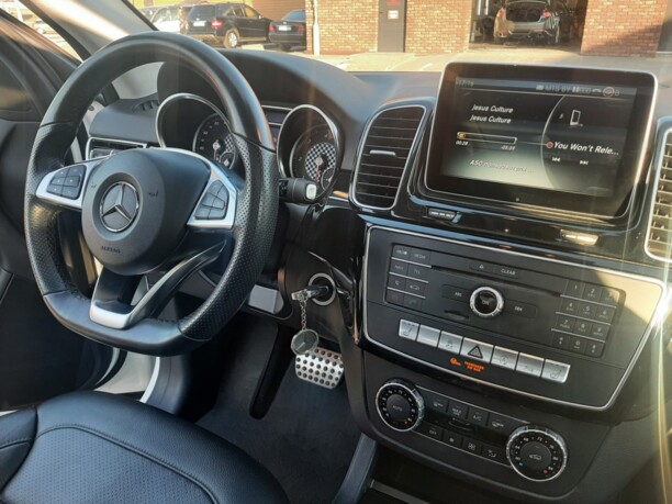 Mercedes-Benz GLE W166, 2015 г.
