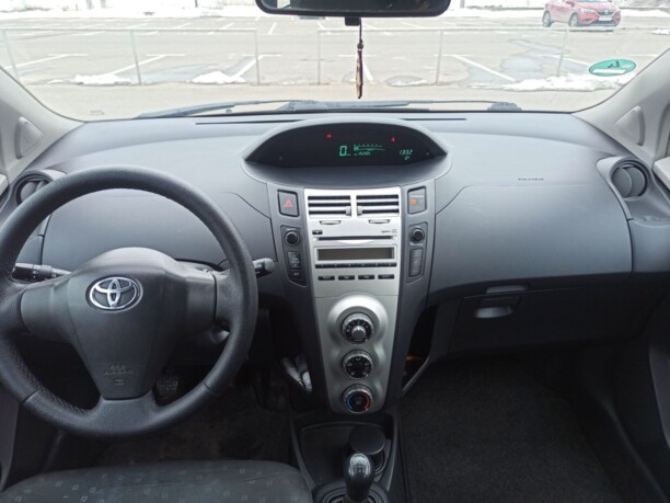 Toyota Yaris II (XP9), 2008 г.