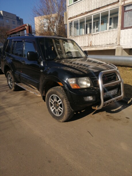 Mitsubishi Montero III, 7 мест, 2001 г.