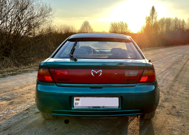 Mazda 323F, 1996 г.