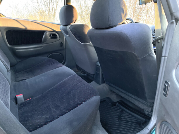 Mazda 323F, 1996 г.