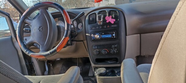 Dodge Caravan IV, 7 мест, 2001 г.