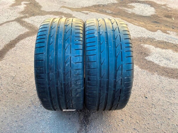 Легковые шины Bridgestone Potenza S001 245/35 R18 2 шт.