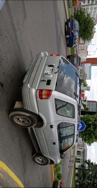 Isuzu Rodeo II, 2001 г.