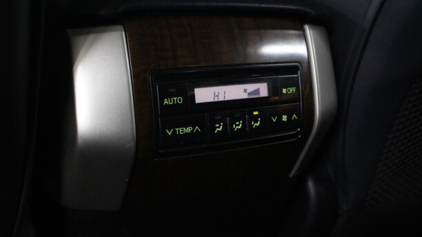Toyota Land Cruiser Prado J150, 7 мест, 2011 г.