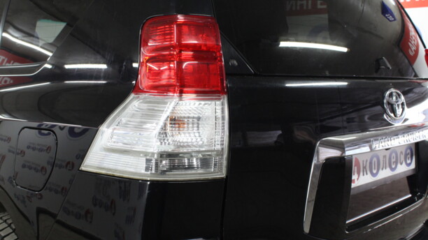 Toyota Land Cruiser Prado J150, 7 мест, 2011 г.