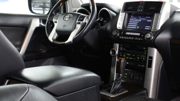 Toyota Land Cruiser Prado J150, 7 мест, 2011 г.