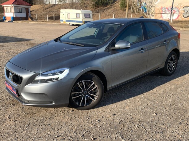 Volvo V40 II · Рестайлинг, 2018 г.