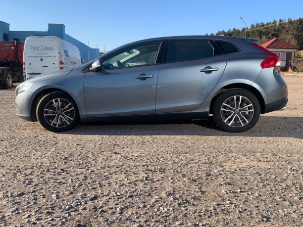Volvo V40 II · Рестайлинг, 2018 г.
