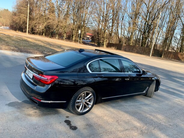 BMW 7 серия G12 (Long), 2017 г.