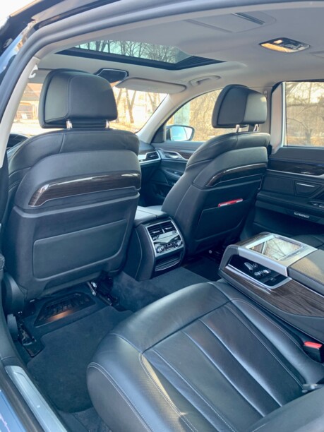BMW 7 серия G12 (Long), 2017 г.