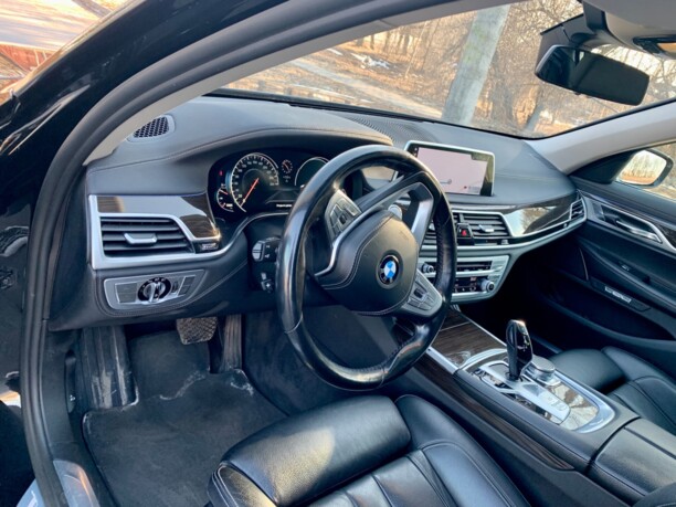 BMW 7 серия G12 (Long), 2017 г.