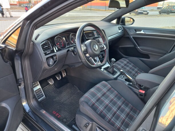Volkswagen Golf GTI VII · Рестайлинг, 2017 г.