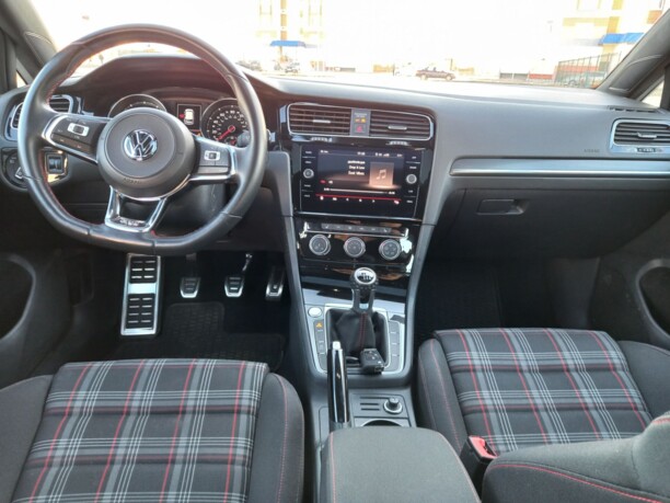 Volkswagen Golf GTI VII · Рестайлинг, 2017 г.