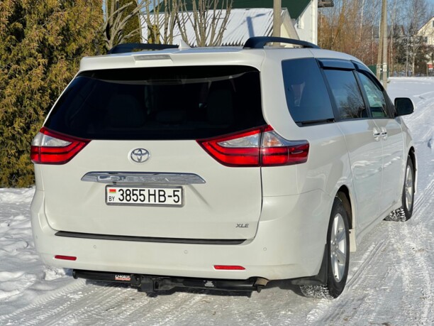 Toyota Sienna III (XL30), 7 мест, 2018 г.