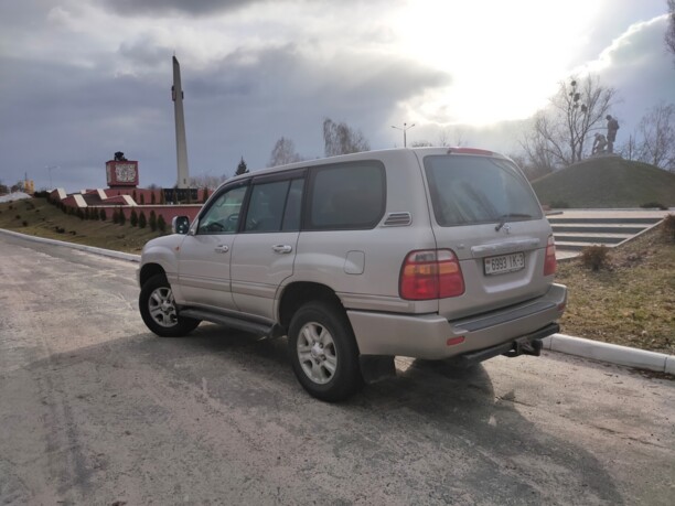 Toyota Land Cruiser J100, 2001 г.
