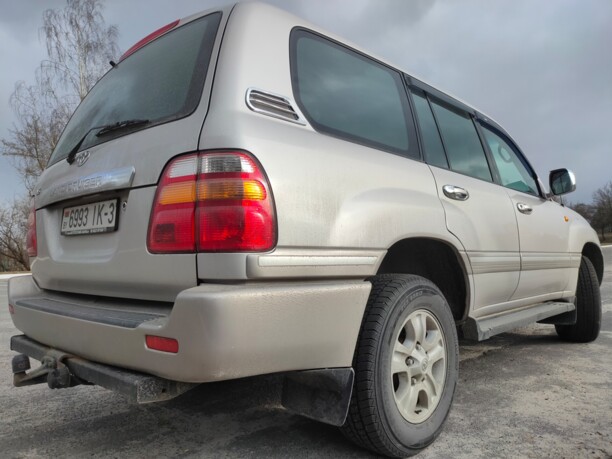 Toyota Land Cruiser J100, 2001 г.