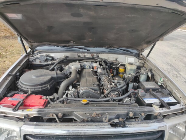 Toyota Land Cruiser J100, 2001 г.