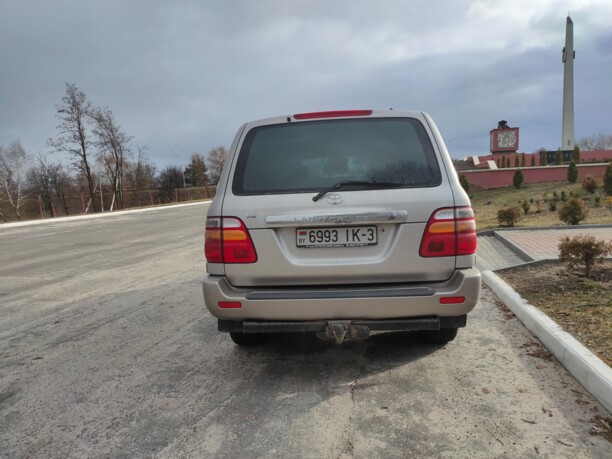 Toyota Land Cruiser J100, 2001 г.