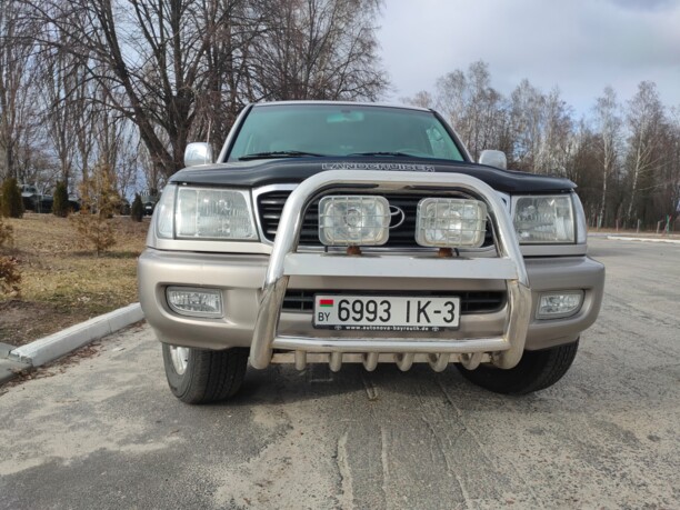 Toyota Land Cruiser J100, 2001 г.