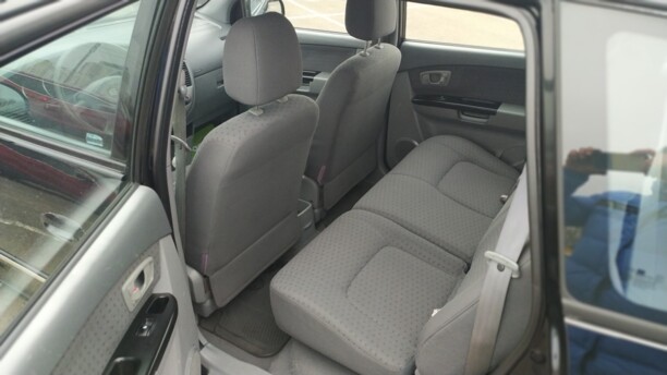 Kia Carens I · Рестайлинг, 2004 г.