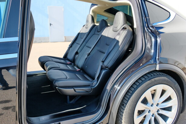Tesla Model X, 2018 г.
