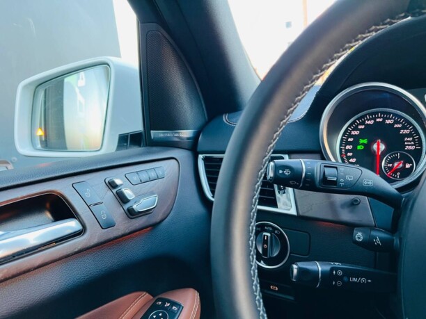 Mercedes-Benz GLS X166, 7 мест, 2016 г.